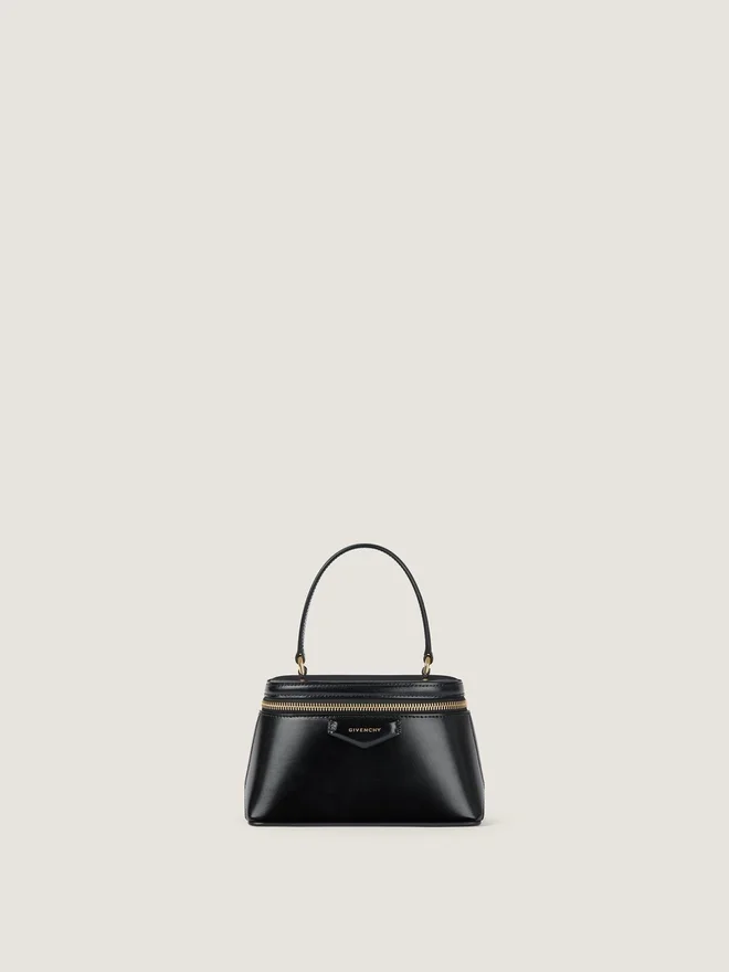 Antigona Vanity Bag in Box Leather with Chain Antigona Vanity Bag in Box Leather with Chain