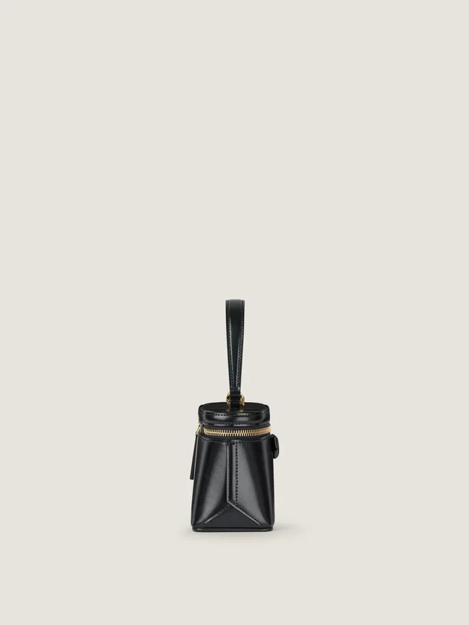 Antigona Vanity Bag in Box Leather with Chain Antigona Vanity Bag in Box Leather with Chain