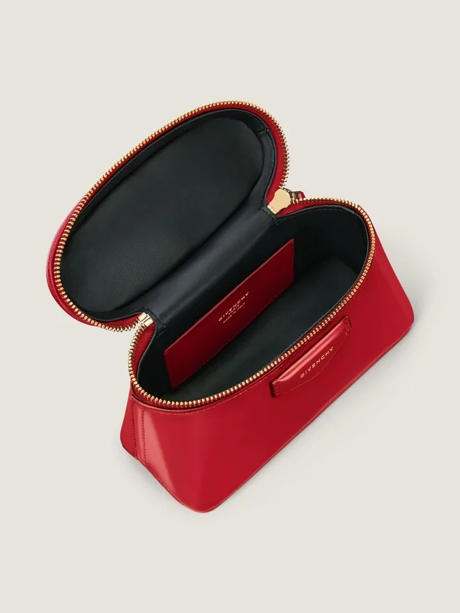 Antigona Vanity Bag in Box Leather with Chain Antigona Vanity Bag in Box Leather with Chain