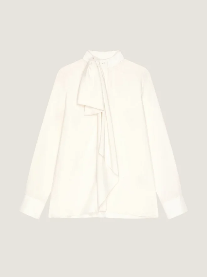 Blouse in Silk with Bow Detail Blouse in Silk with Bow Detail