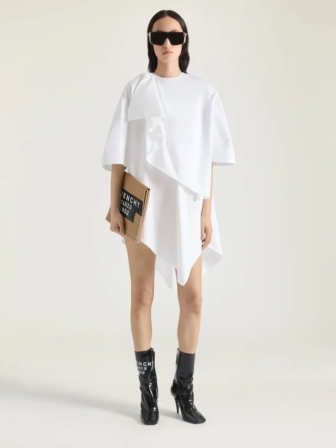 Givenchy Tape Pochette in Leather Givenchy Tape Pochette in Leather