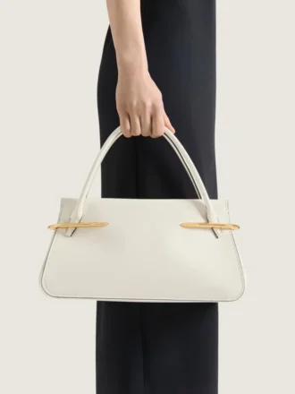 Medium Pinch Bag in Leather