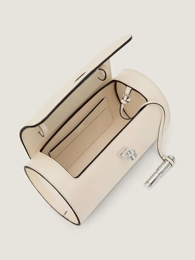 Pout Small Bag in Leather Pout Small Bag in Leather